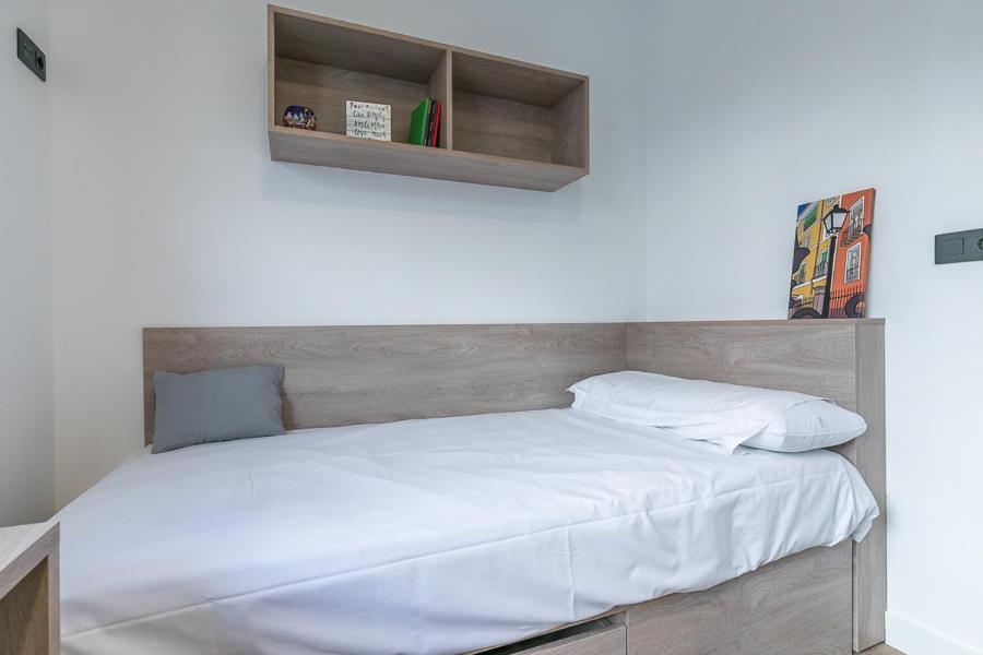 Micampus Madrid Sinesio Delgado Student Residence Bagian luar foto