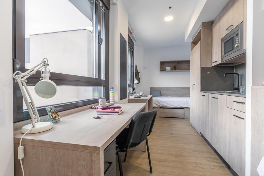 Micampus Madrid Sinesio Delgado Student Residence Bagian luar foto