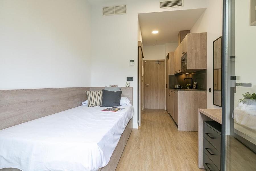 Micampus Madrid Sinesio Delgado Student Residence Bagian luar foto