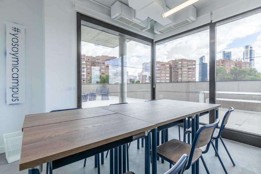 Micampus Madrid Sinesio Delgado Student Residence Bagian luar foto