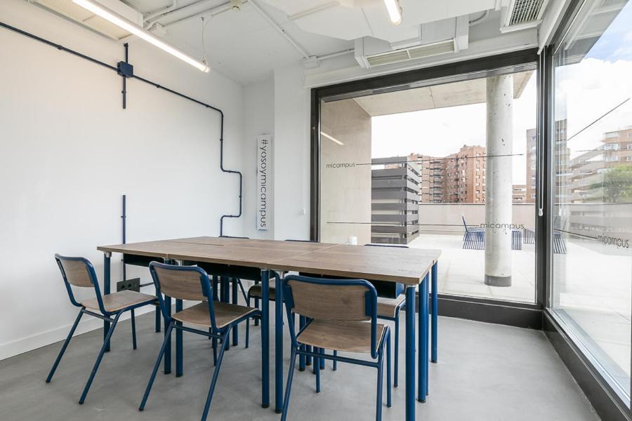 Micampus Madrid Sinesio Delgado Student Residence Bagian luar foto