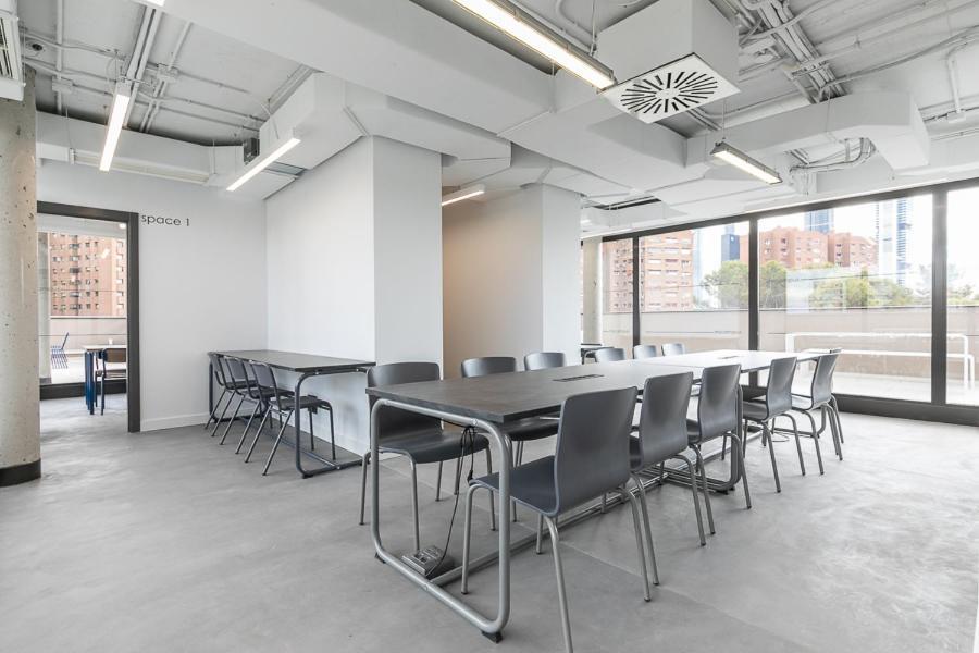 Micampus Madrid Sinesio Delgado Student Residence Bagian luar foto