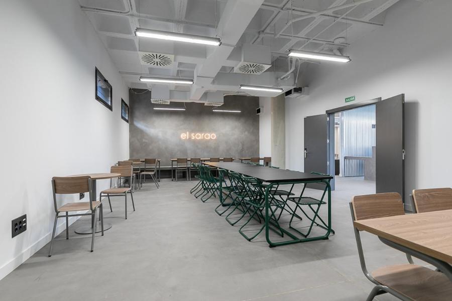 Micampus Madrid Sinesio Delgado Student Residence Bagian luar foto