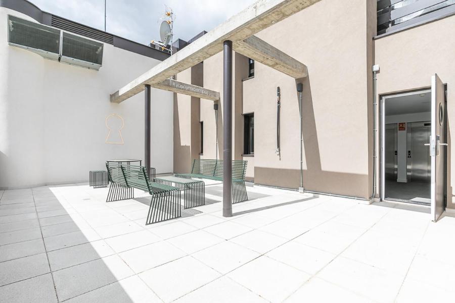 Micampus Madrid Sinesio Delgado Student Residence Bagian luar foto
