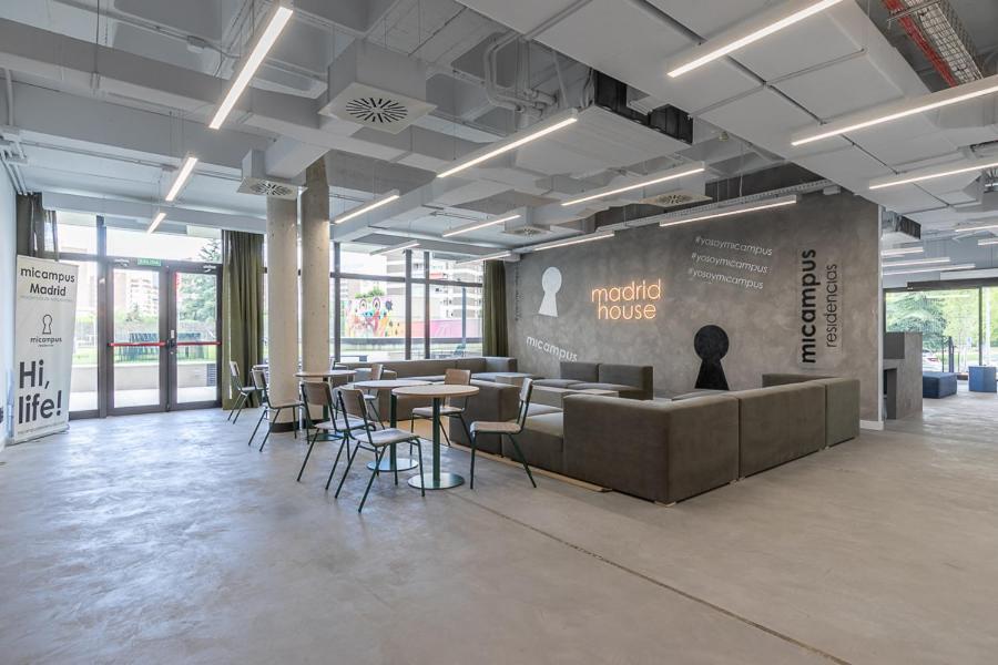 Micampus Madrid Sinesio Delgado Student Residence Bagian luar foto