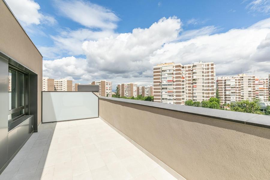 Micampus Madrid Sinesio Delgado Student Residence Bagian luar foto