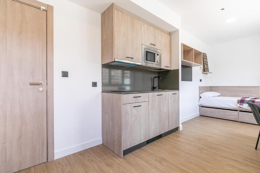 Micampus Madrid Sinesio Delgado Student Residence Bagian luar foto