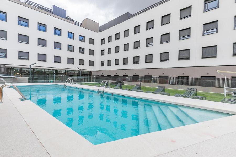 Micampus Madrid Sinesio Delgado Student Residence Bagian luar foto