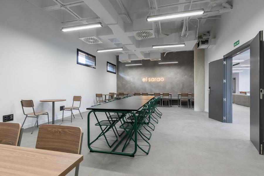 Micampus Madrid Sinesio Delgado Student Residence Bagian luar foto