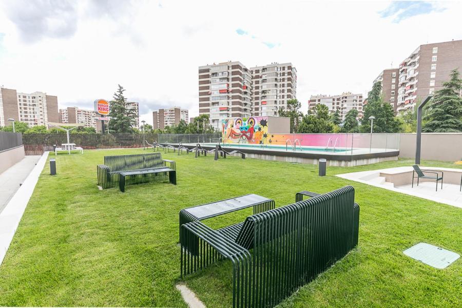 Micampus Madrid Sinesio Delgado Student Residence Bagian luar foto